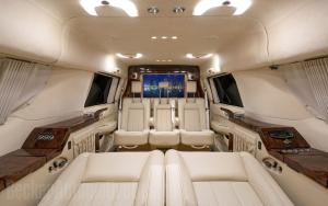 Cadillac Escalade ESV Mobile Office by Becker Automotive Design 2019 года 